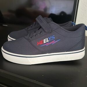 NWOB, Heelys